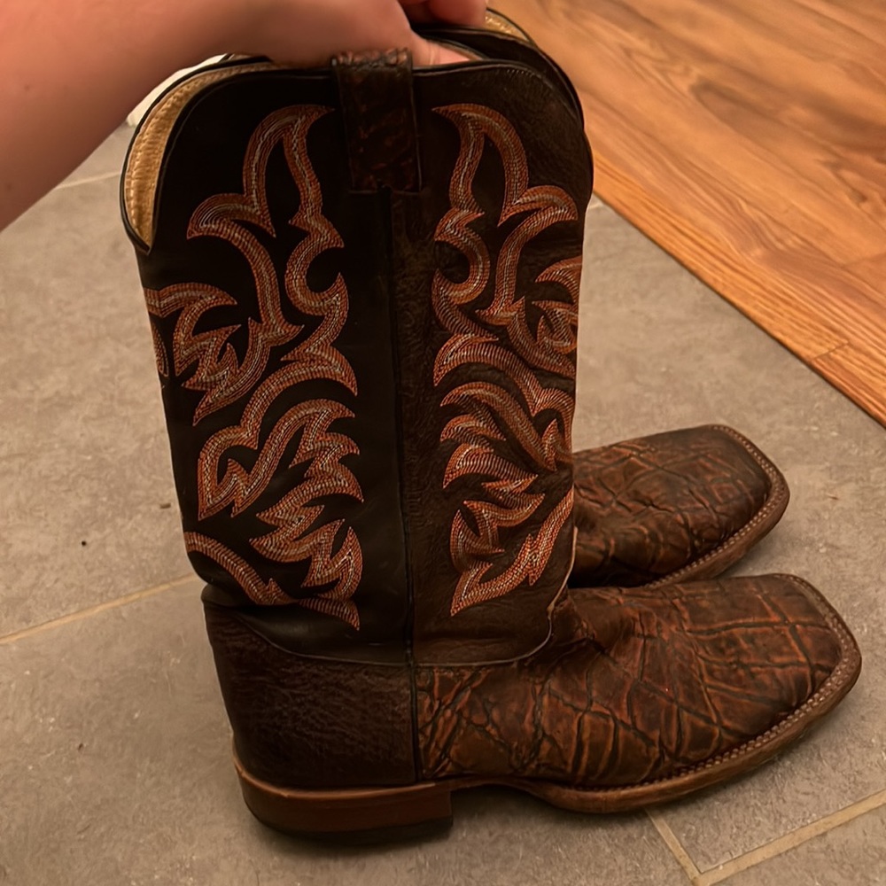 Justin’s cowboy boots
